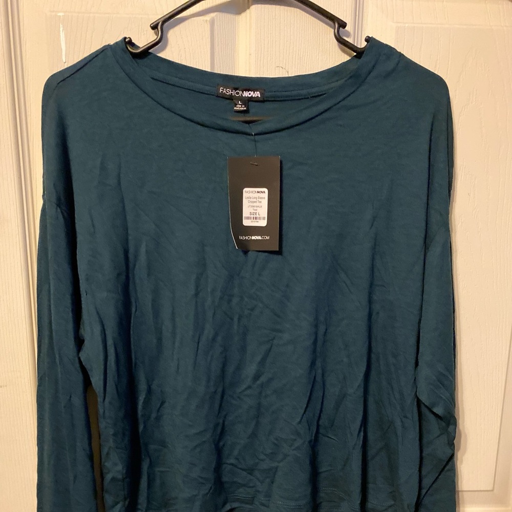 Leslie long sleeve cropped Tee